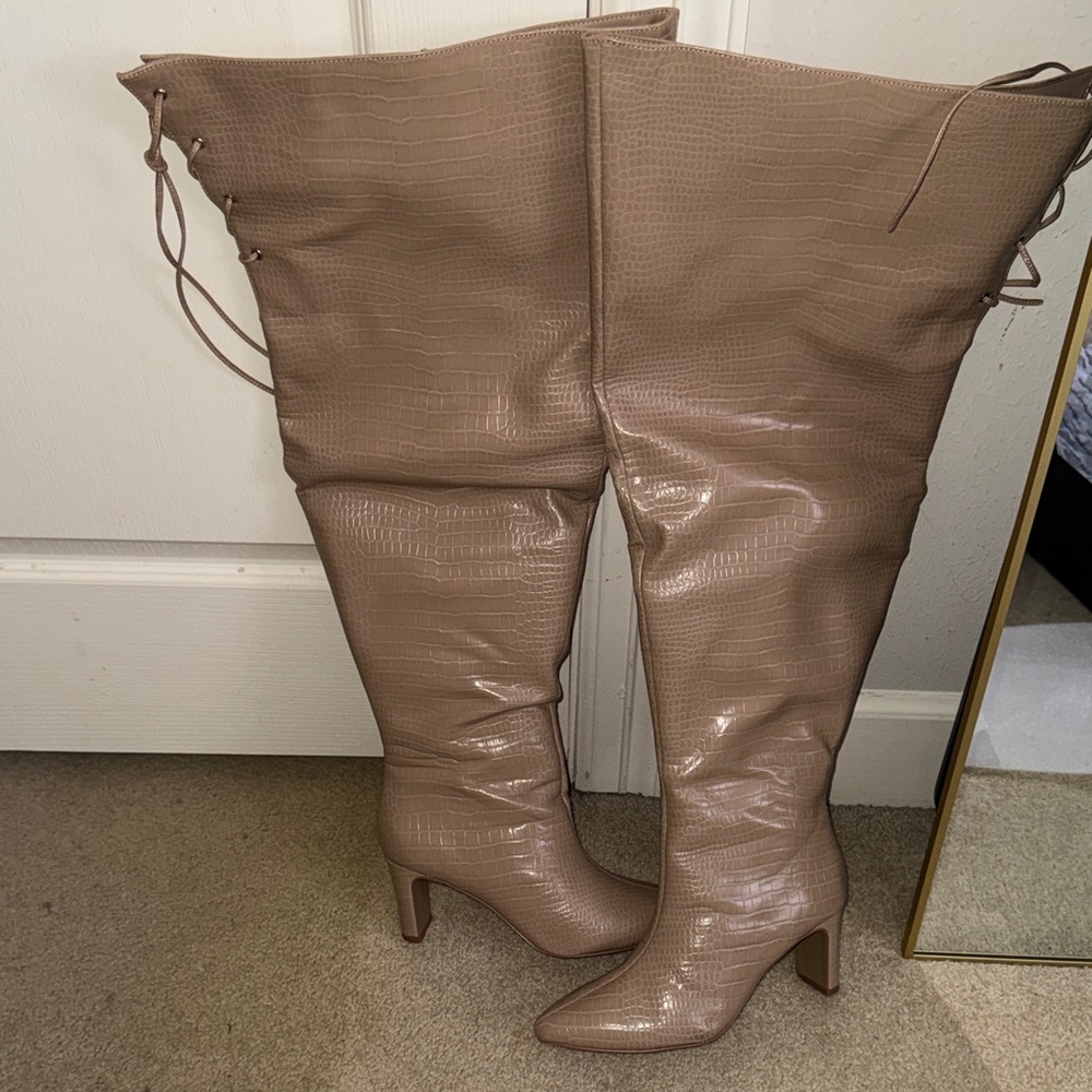 Elegant Tan Over-the-Knee Boots
Boots Worn Once 
Sold As Is